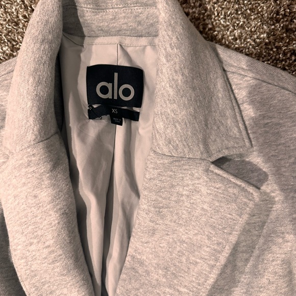 ALO Coat - Picture 2 of 2